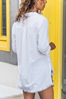 Güneşkızı Kadın Beyaz Yanı Düğmeli Eteği Püsküllü Gömlek GK-AYN1666