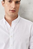 Altınyıldız Classics Erkek Beyaz Comfort Fit Rahat Kesim Düğmeli Yaka Casual Keten Gömlek