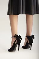 BLACK SUEDE