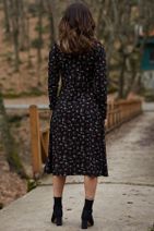 XHAN Kadın Siyah Yakası Bağlamalı Çiçek Desenli Elbise 9YXK6-41728-02 - 3