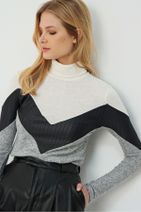 Trend Alaçatı Stili Kadın Siyah-Beyaz Yumoş Garnili Bluz ALC-016-173-YN - 2