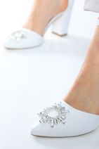 Nizar Deniz Maureen Beyaz Mat Sivri 8cm Kristal Taşlı Kalın Topuklu Kadın Gelin Ayakkabısı - 1