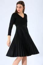 By Saygı Kadın Siyah Kruvaze Yaka Eteği Piliseli Likra Triko Elbise S-19K1320001 - 1