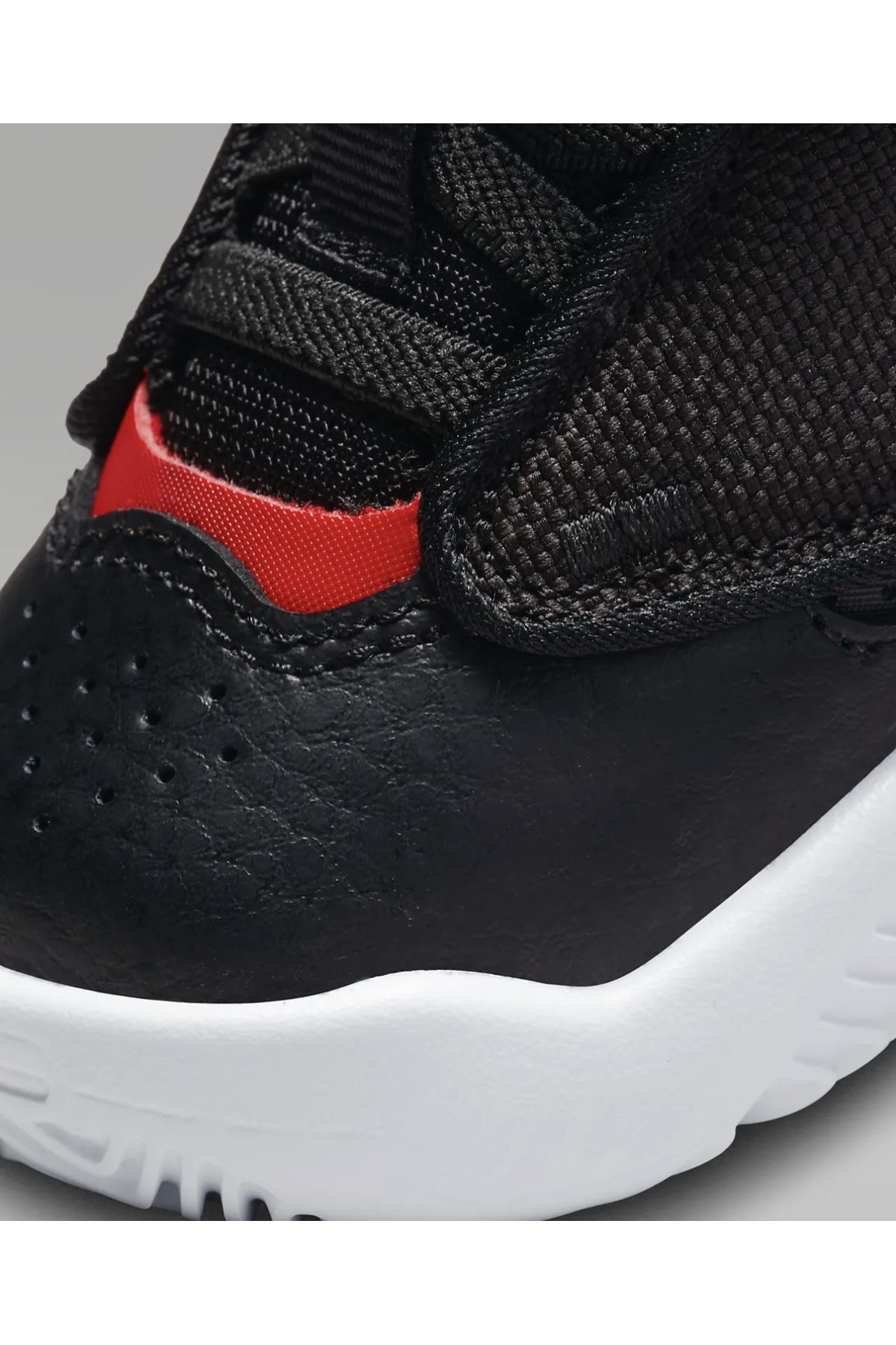 Chaussure bebe air hotsell max jordan