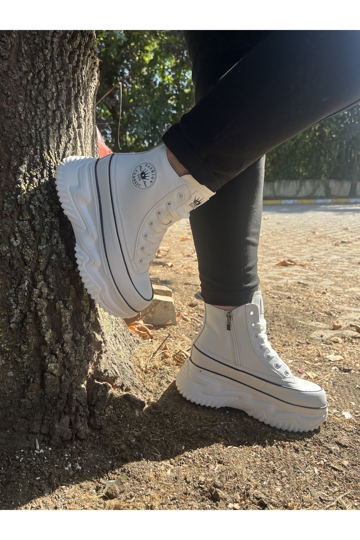 Converse thick deals sole high tops