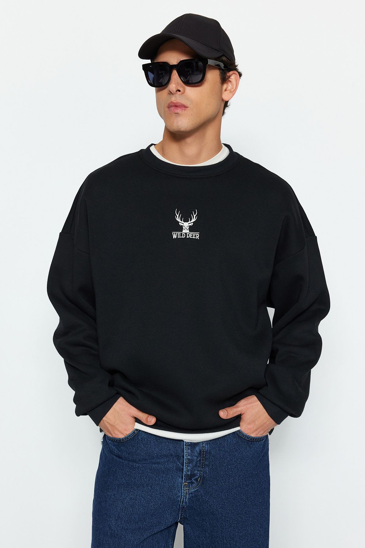Trendyol Collection Black Men s Oversize Wide Cut Crew Neck Long