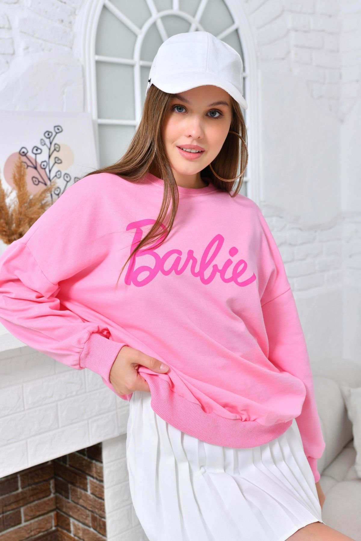VOLT CLOTHİNG Women's Barbie Printed Sweatshirt - Trendyol