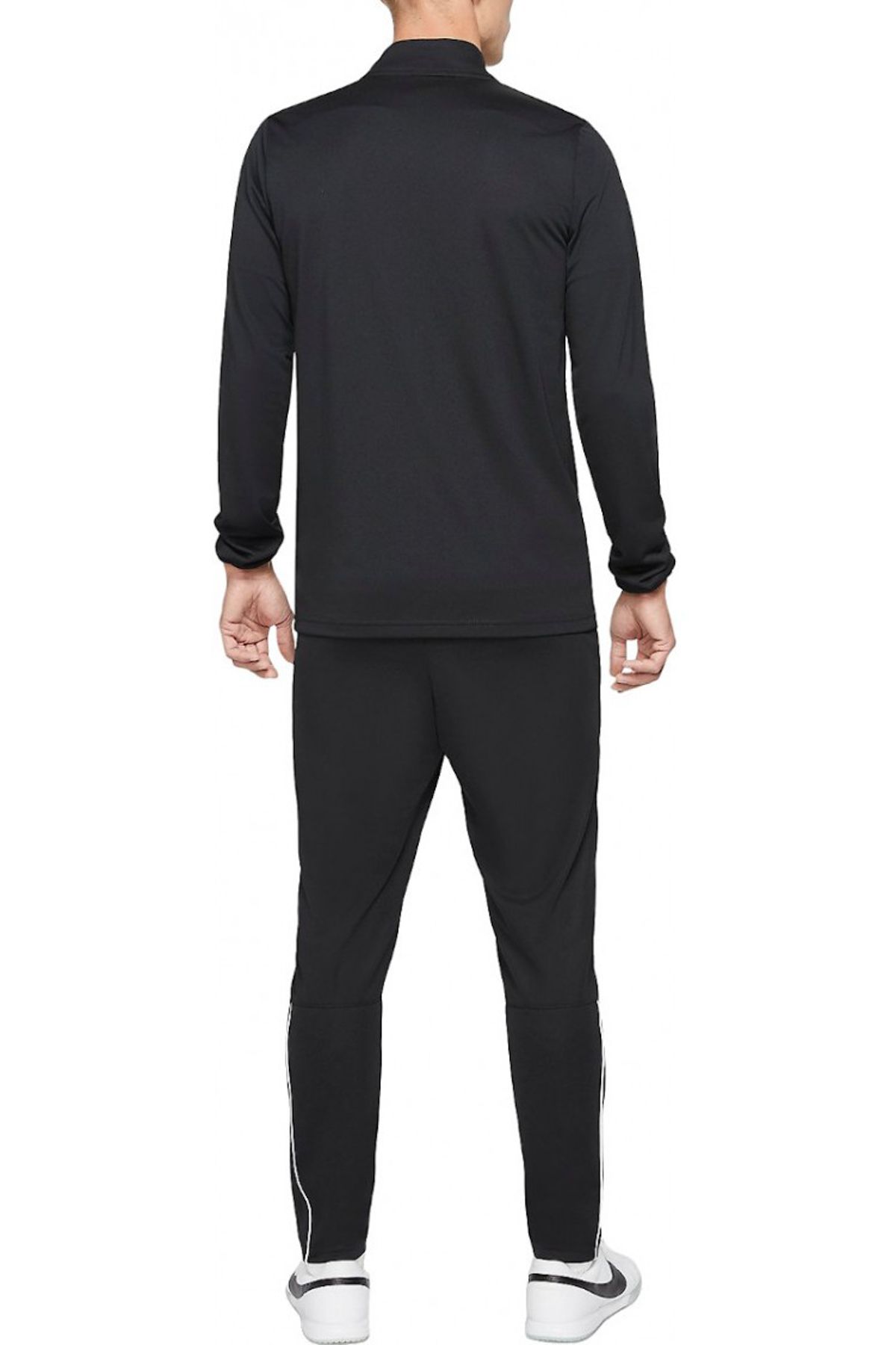 Nike shop tracksuit m