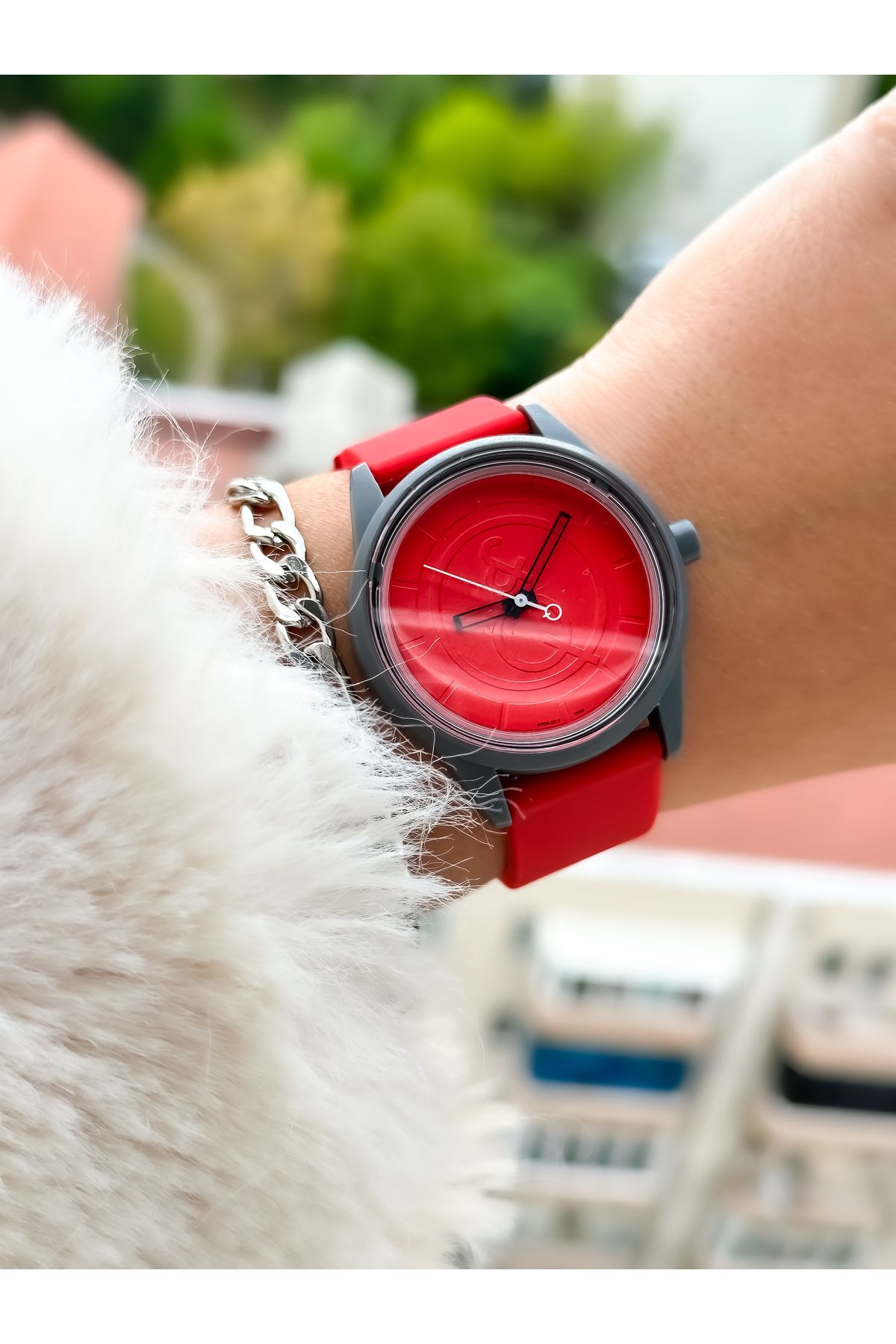 Women's solar outlet powered sports watch