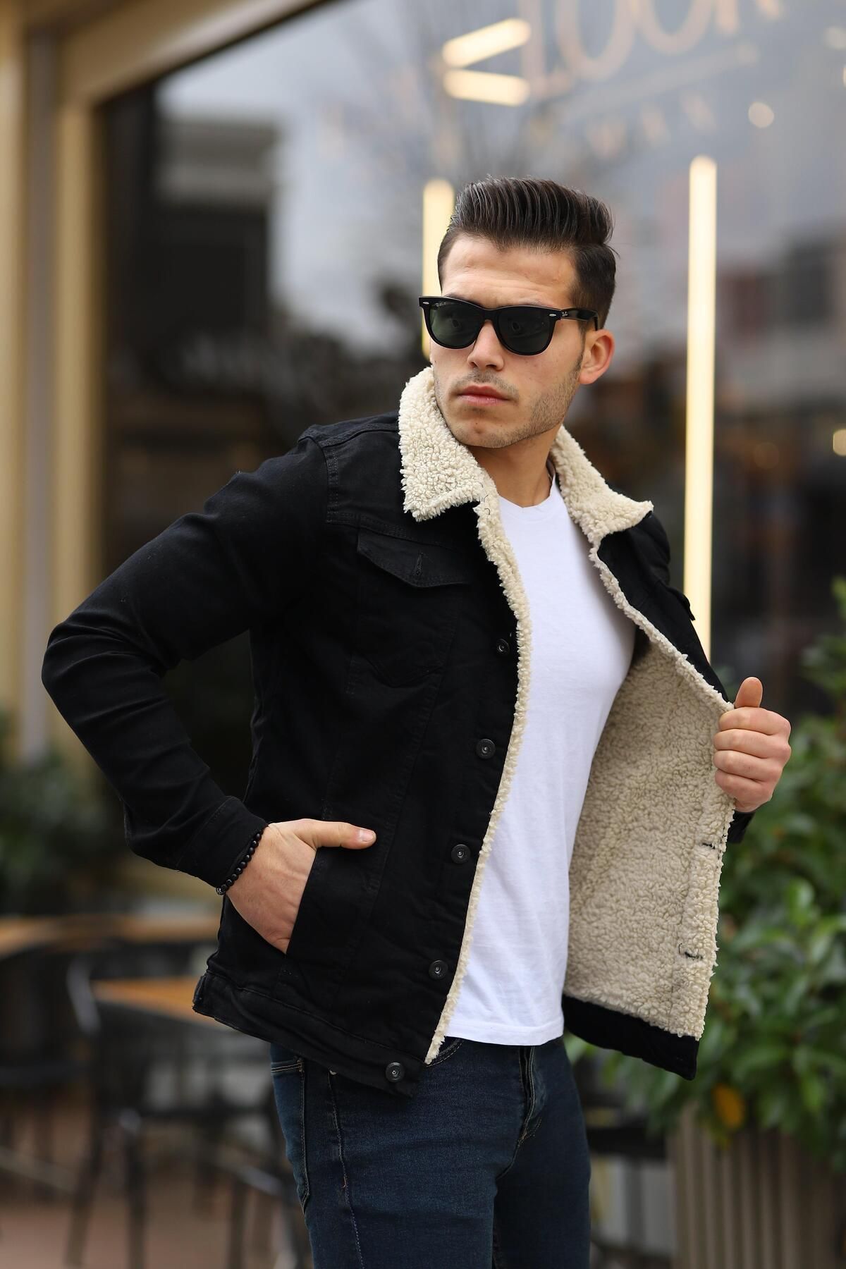 Jeans jacket with hot sale fur inside
