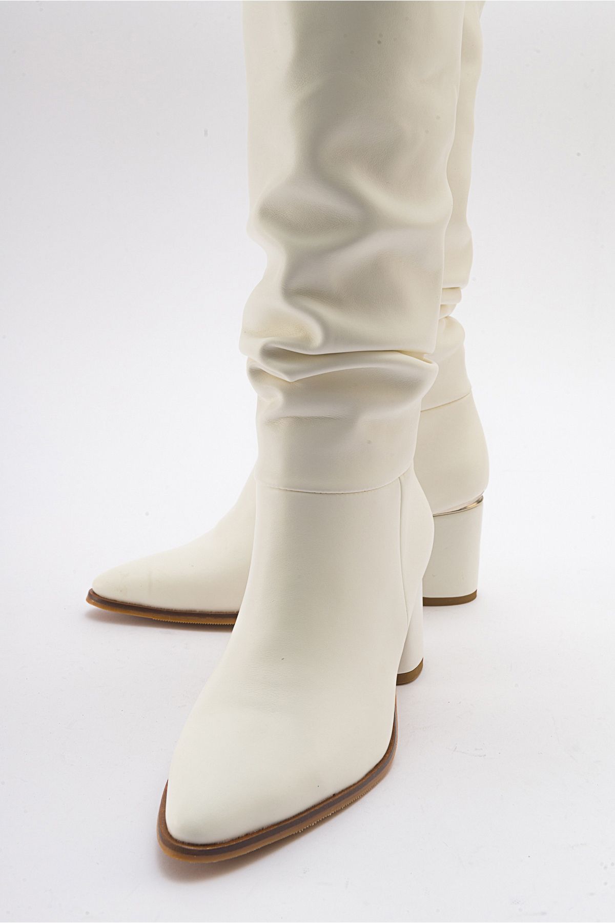 Zara white knee high outlet boots
