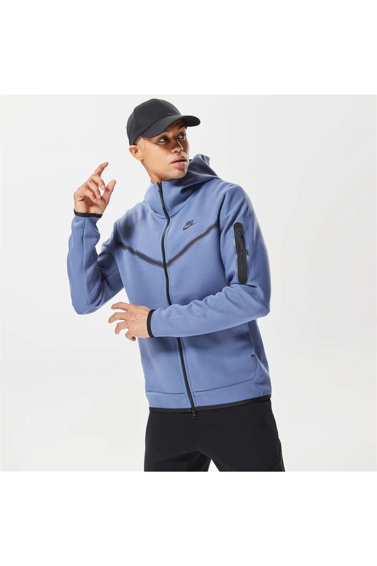 Nike Sports Sweatshirt Blue Regular fit Trendyol
