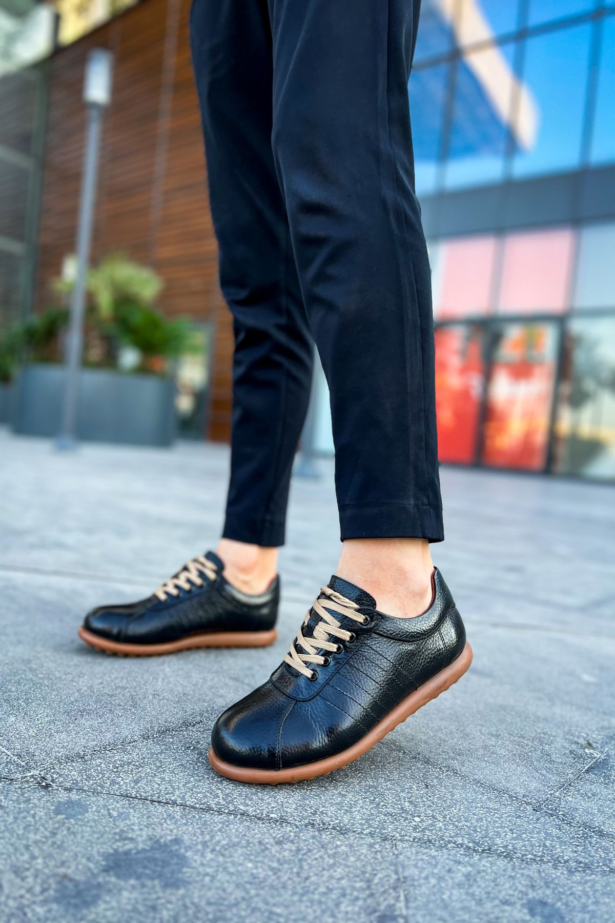 Flat hotsell walking shoes