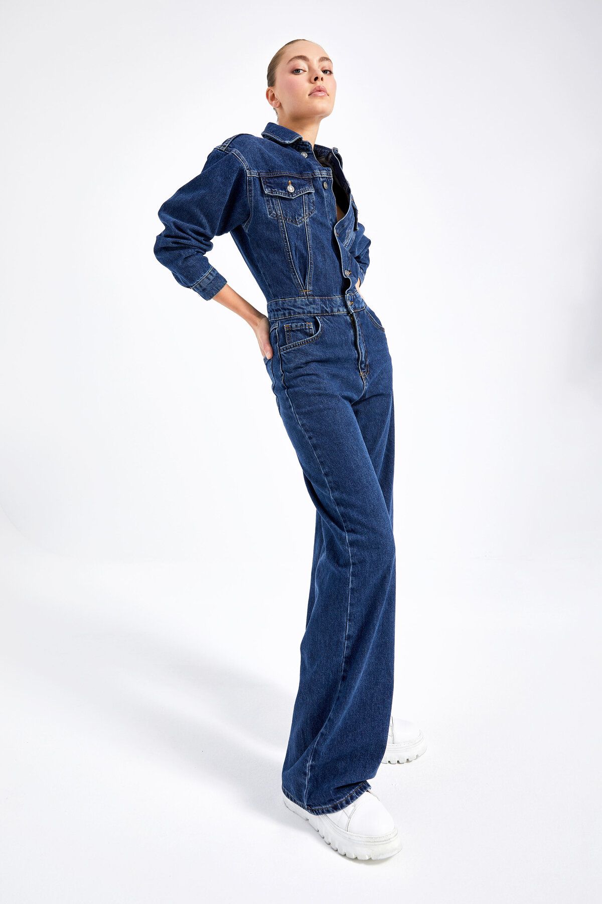 its basic Women s Dark Blue Color 100 Cotton Loose Cut Denim
