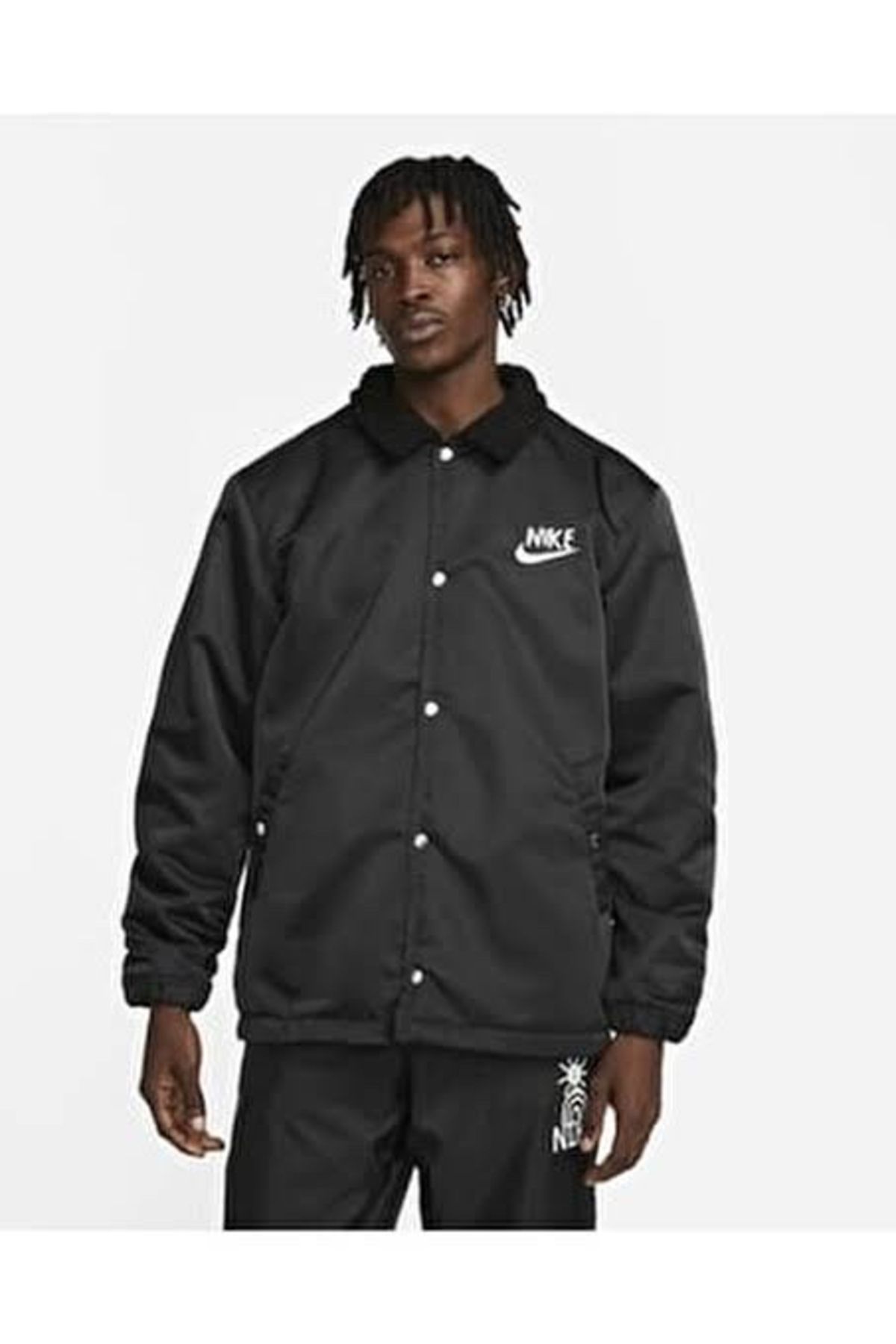 Nike Jacket Black Regular fit Trendyol
