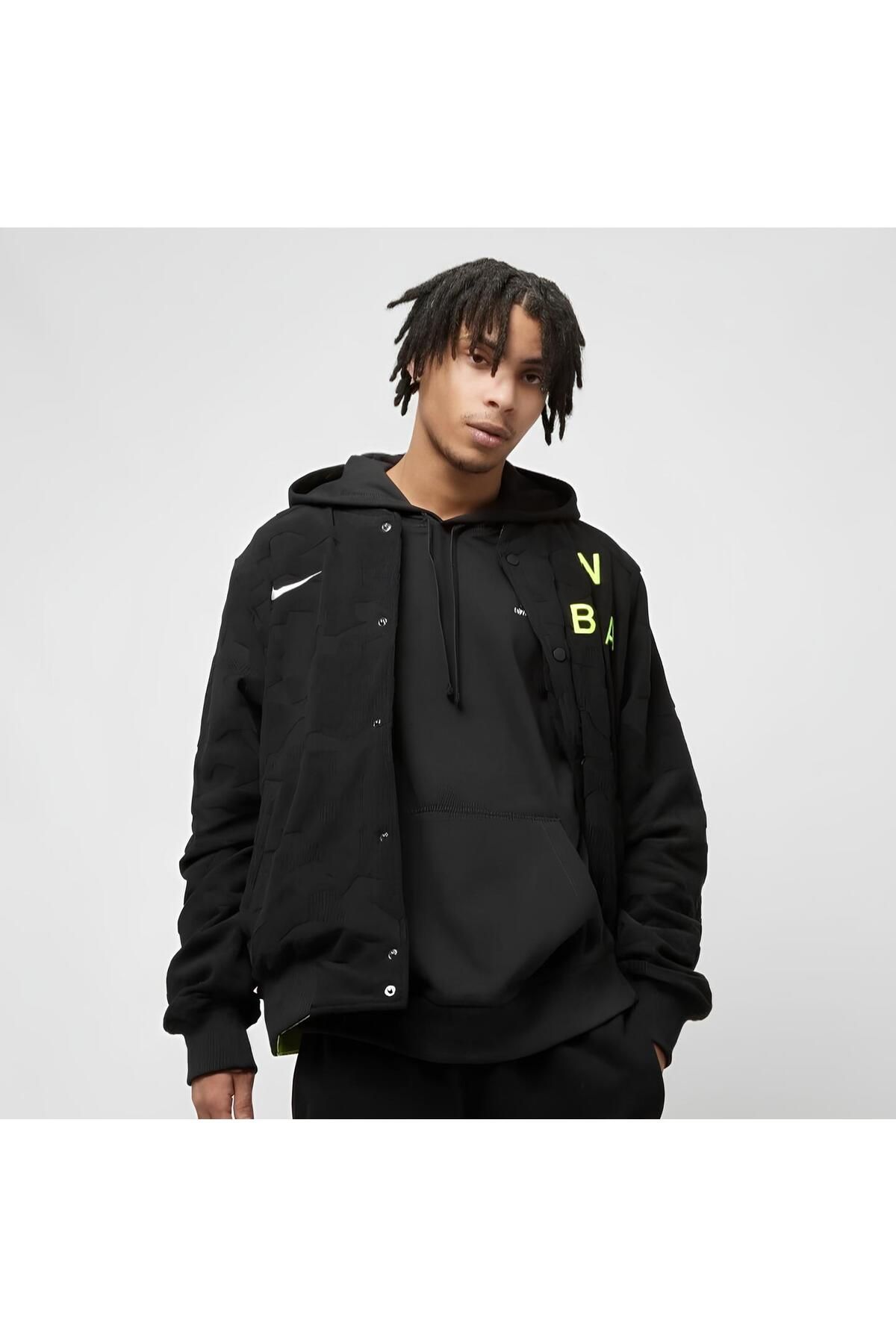 Nike Team 31 Courtside NBA Lightweight Full Snap Fastener Men s