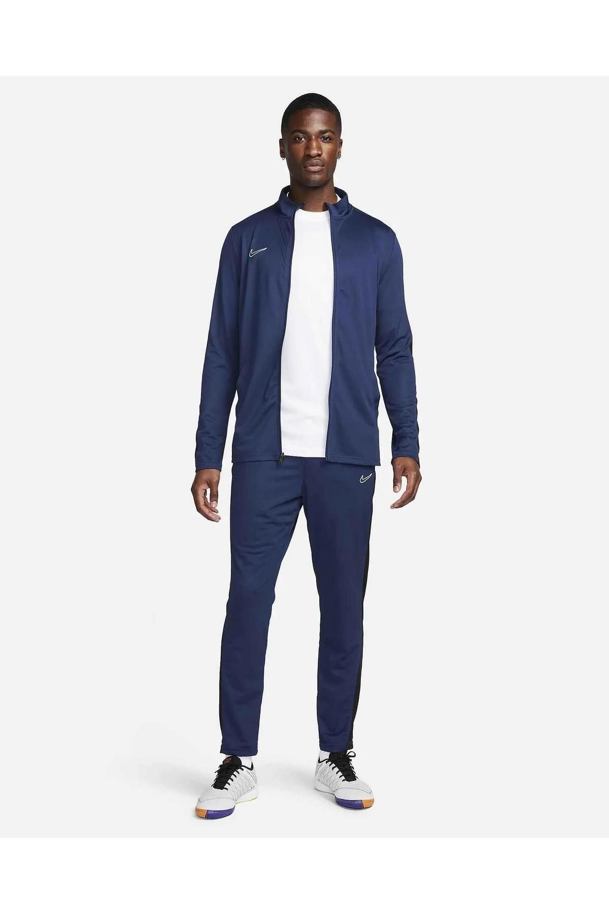 Nike shop new sweatsuit