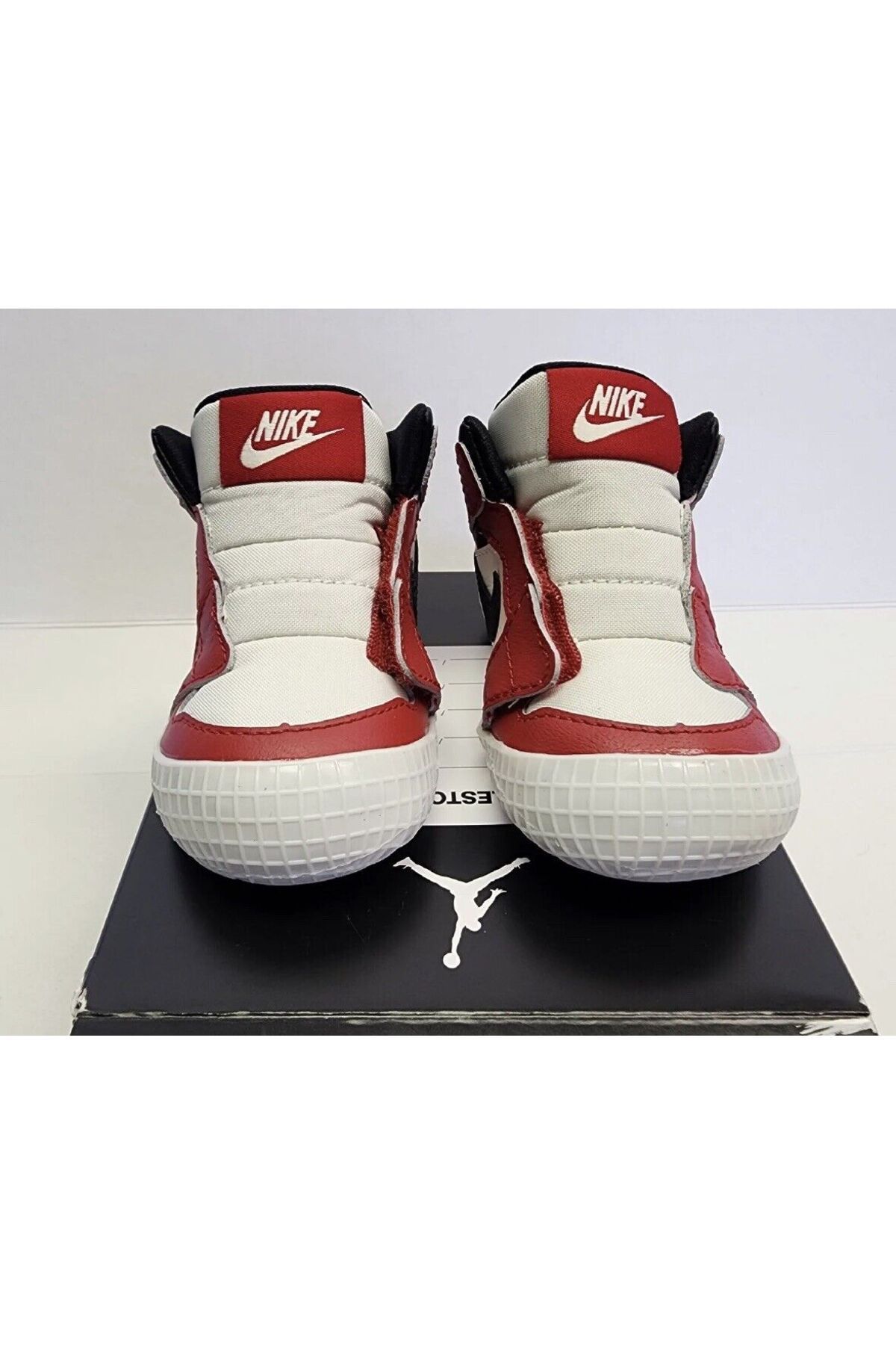Jordan outlet baby booties