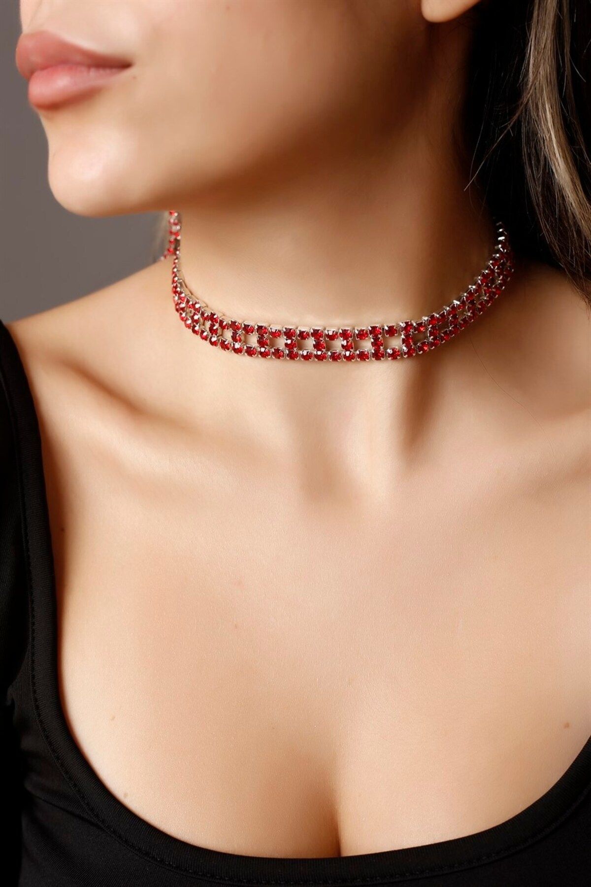 Diamond plated store necklace