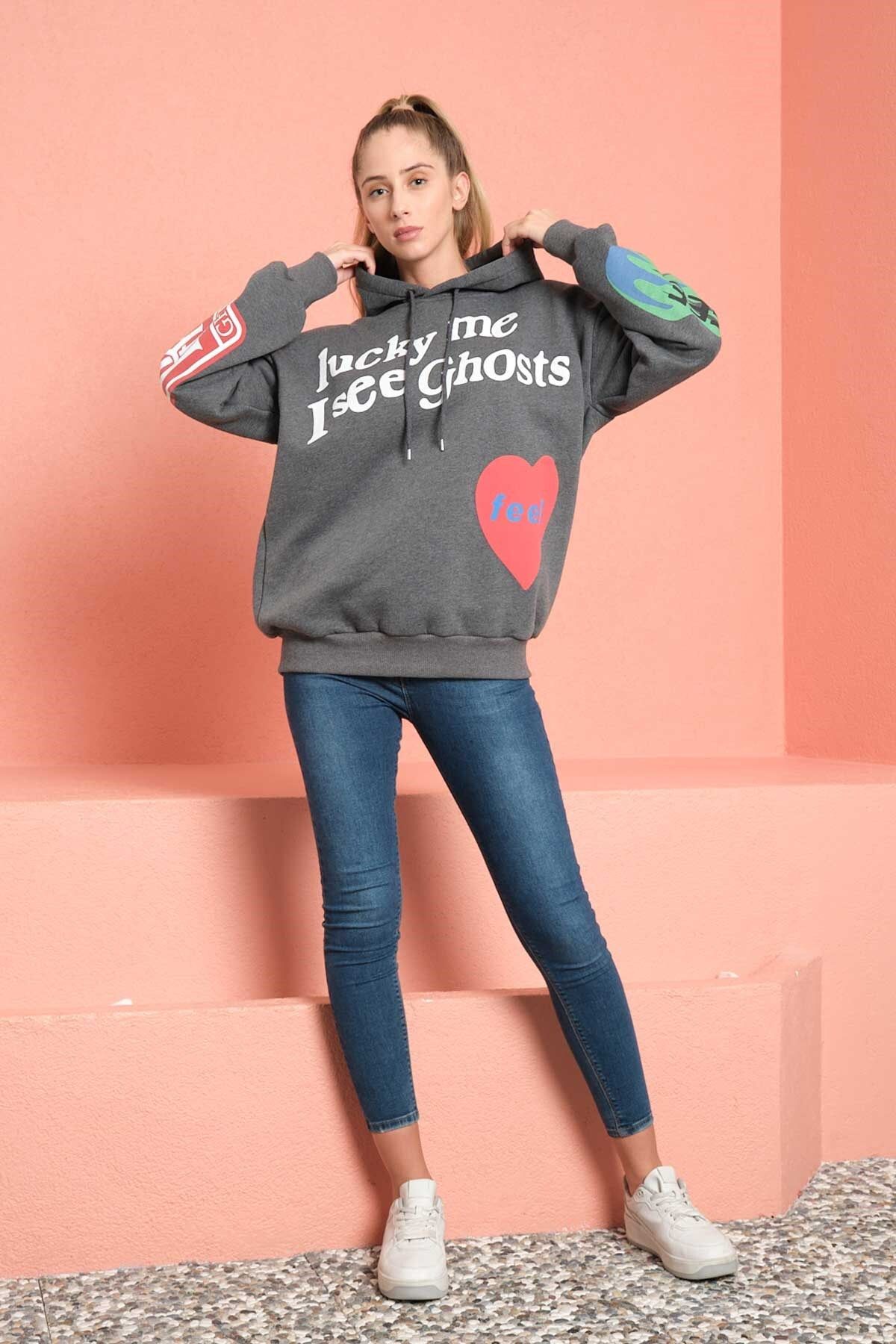Lucky shop me sweatshirt