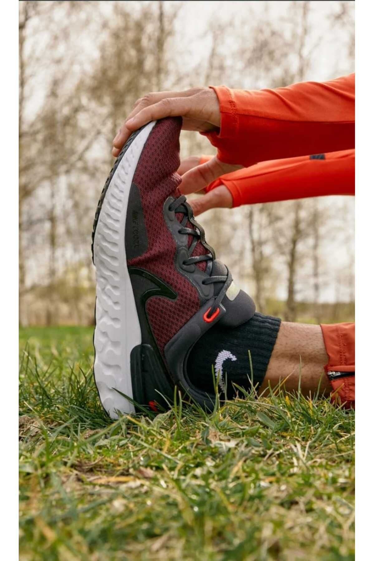 Nike narrow men's running shoes on sale
