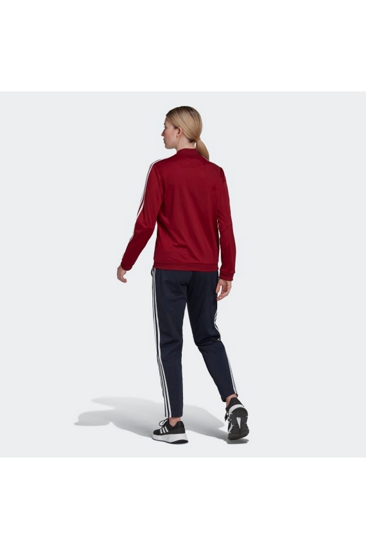 Adidas deals burgundy sweatsuit