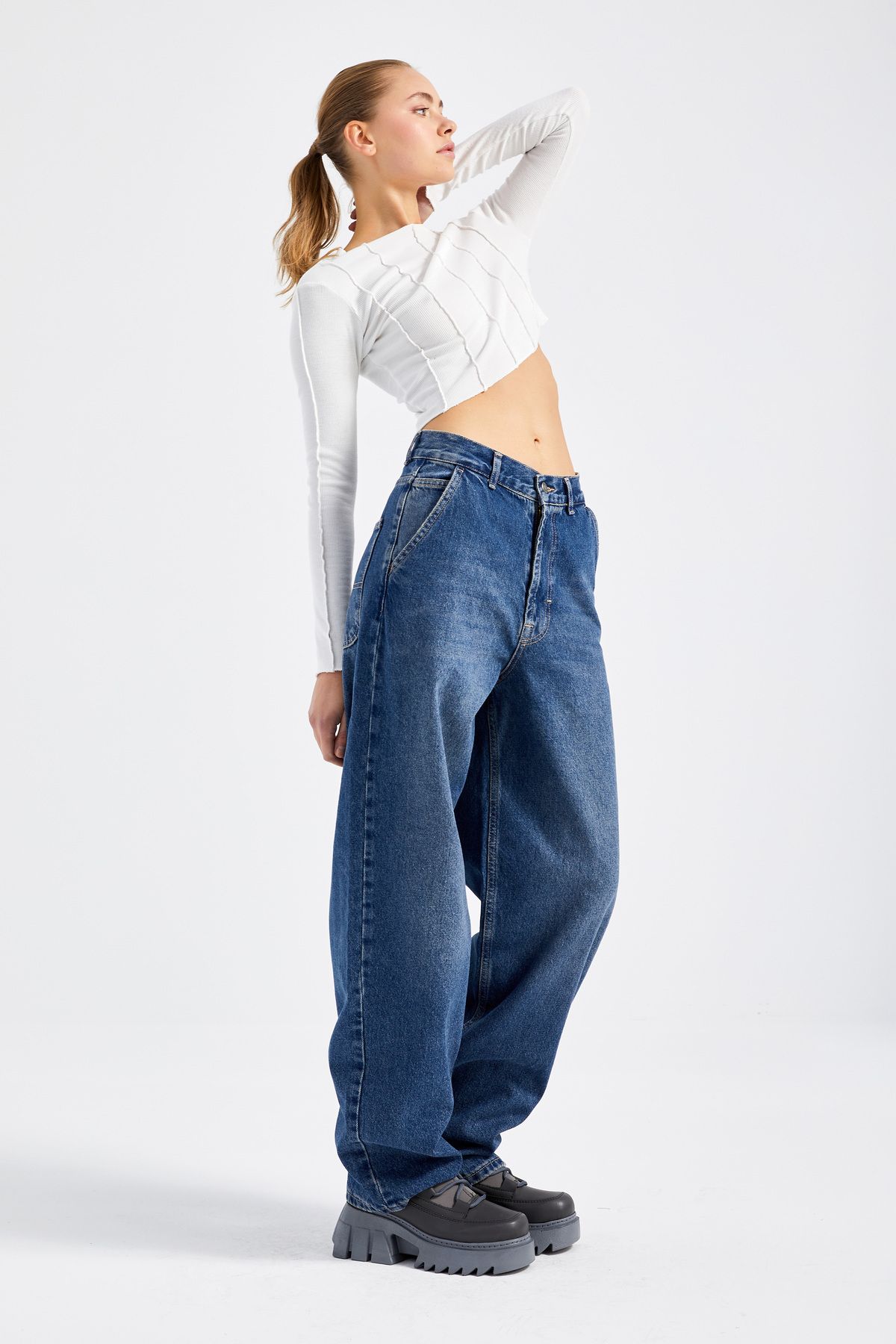 Basic jeans colors top