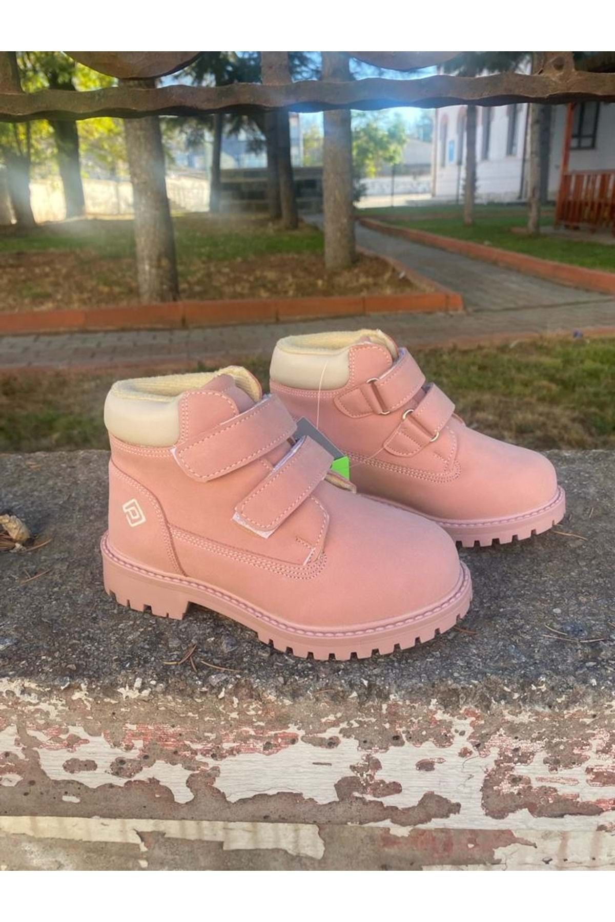 Baby cat 2025 boots