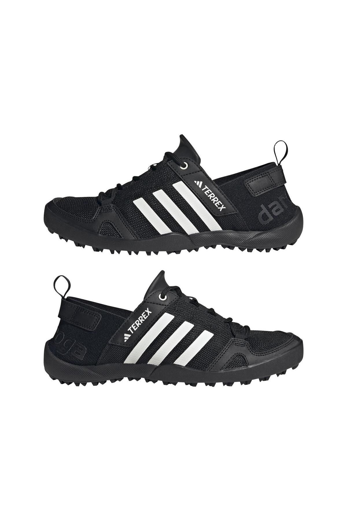 Adidas outdoor daroga store