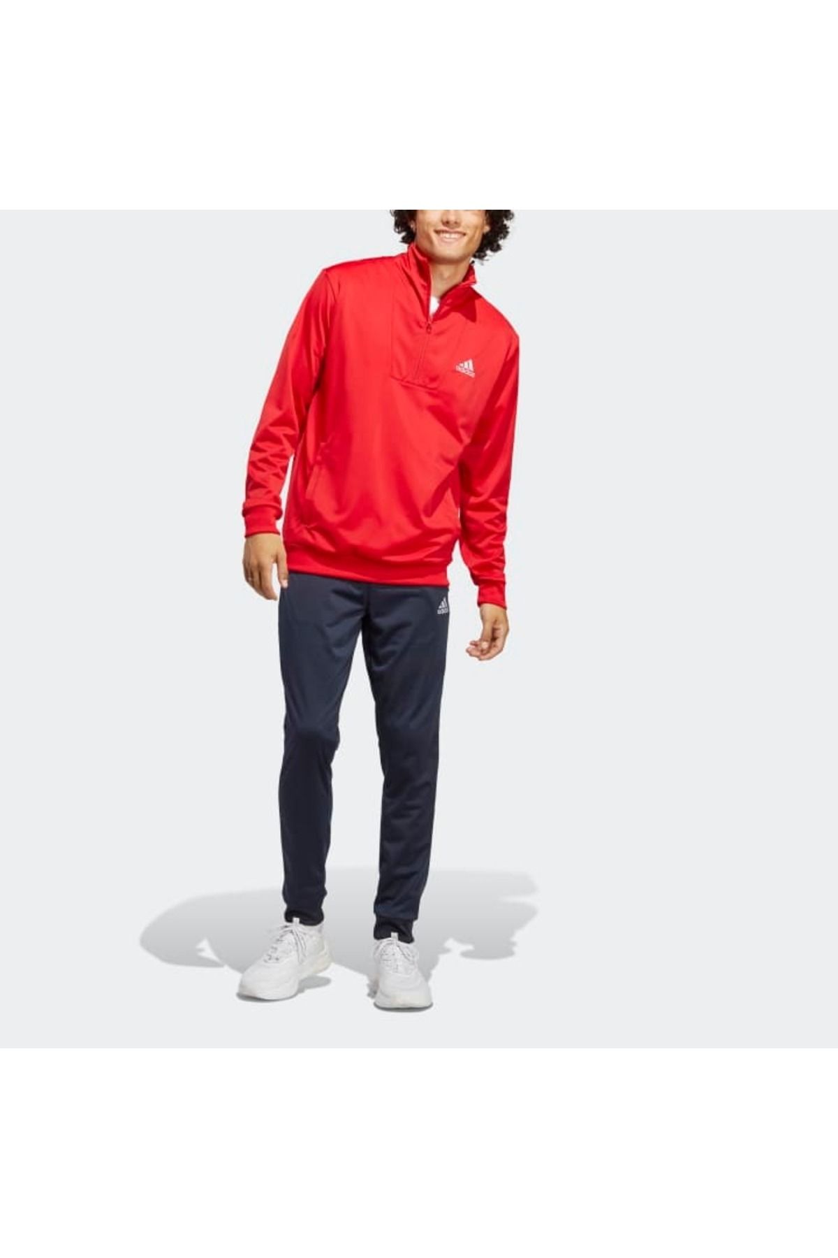 Adidas shop tracksuit small