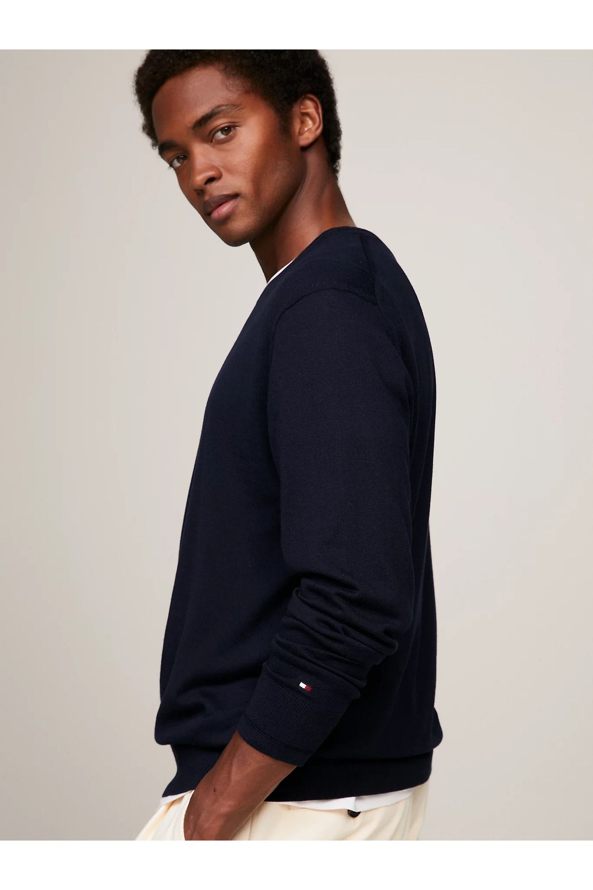 Tommy hilfiger deals dark blue sweater