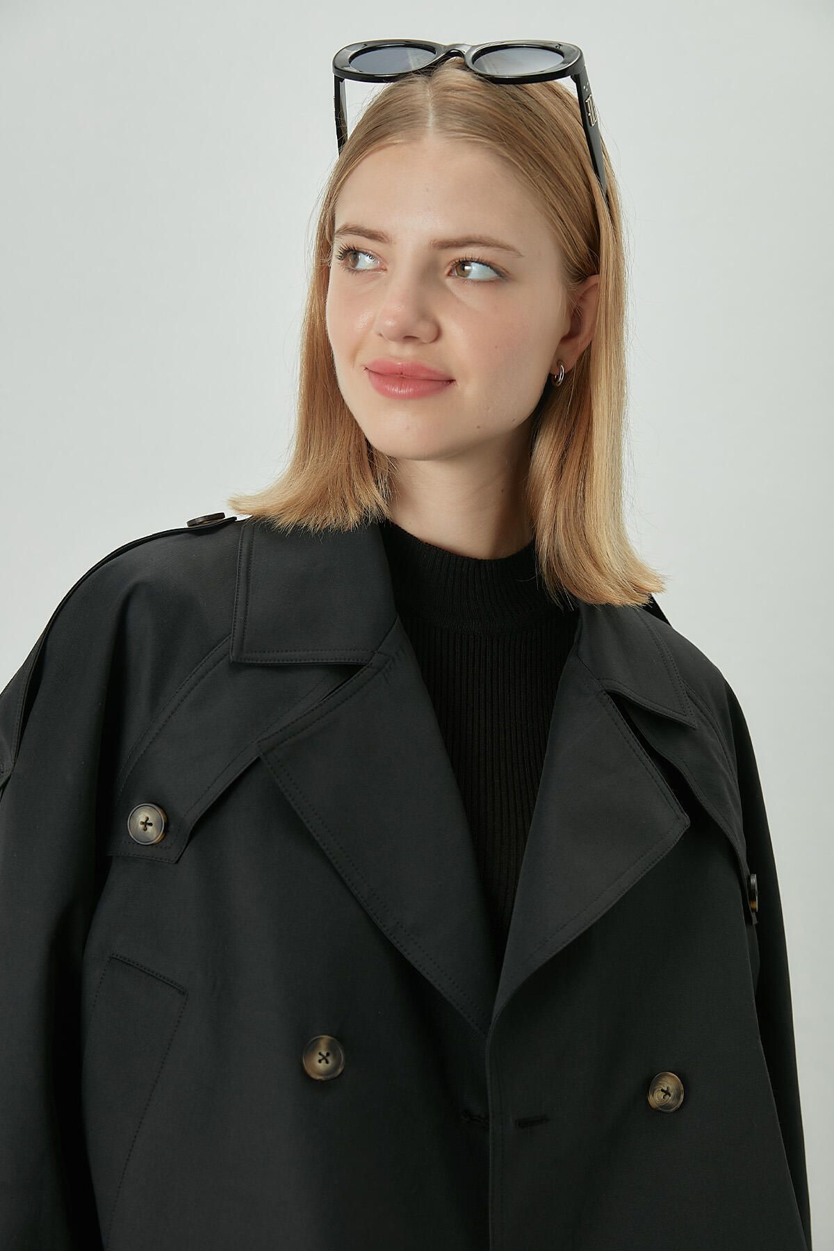 Black trench coat short top