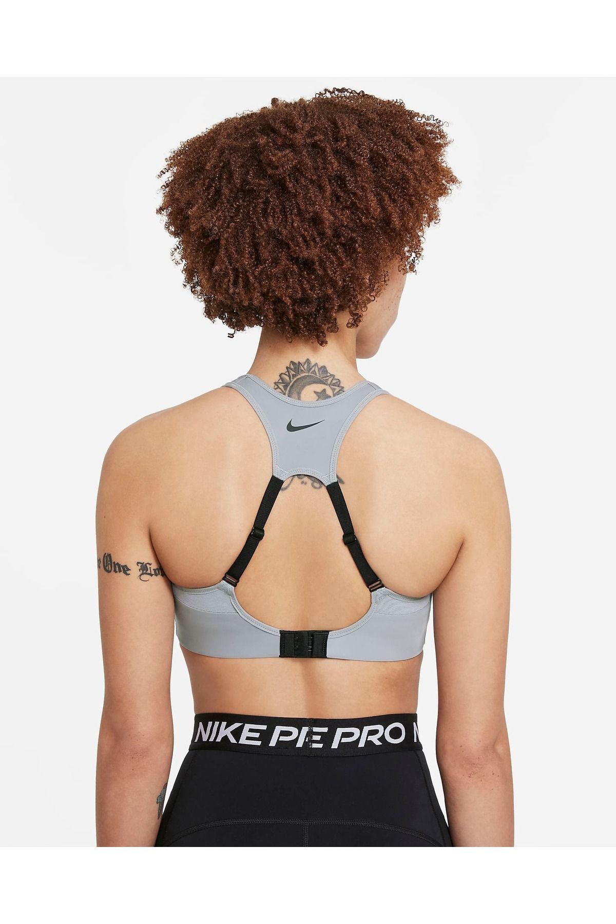 Nike Alpha Women's High-Support Padded Keyhole Sports Bra - Trendyol