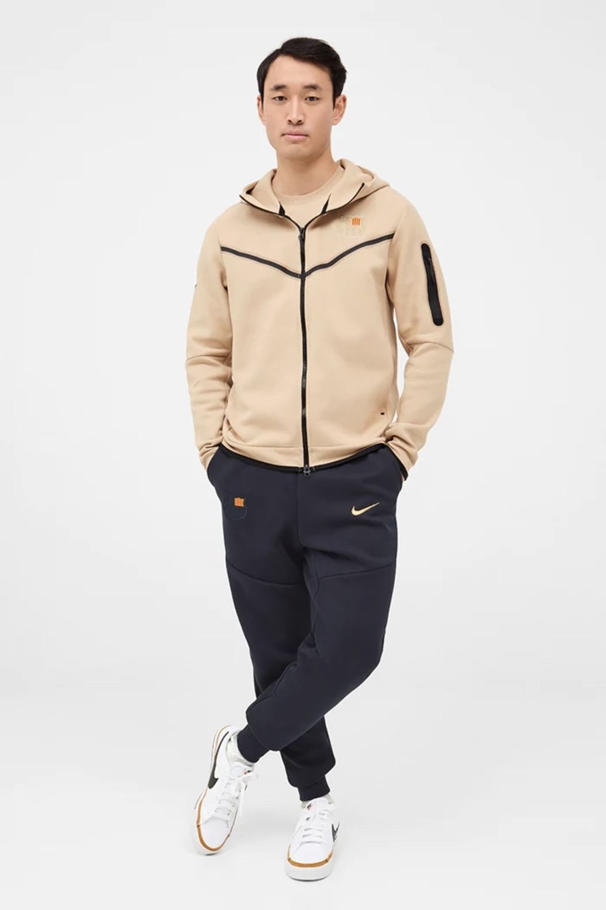 Nike store sport tech
