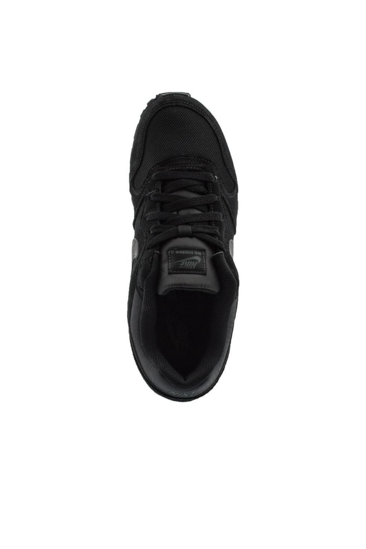 Nike md runner 2 lifestyle top