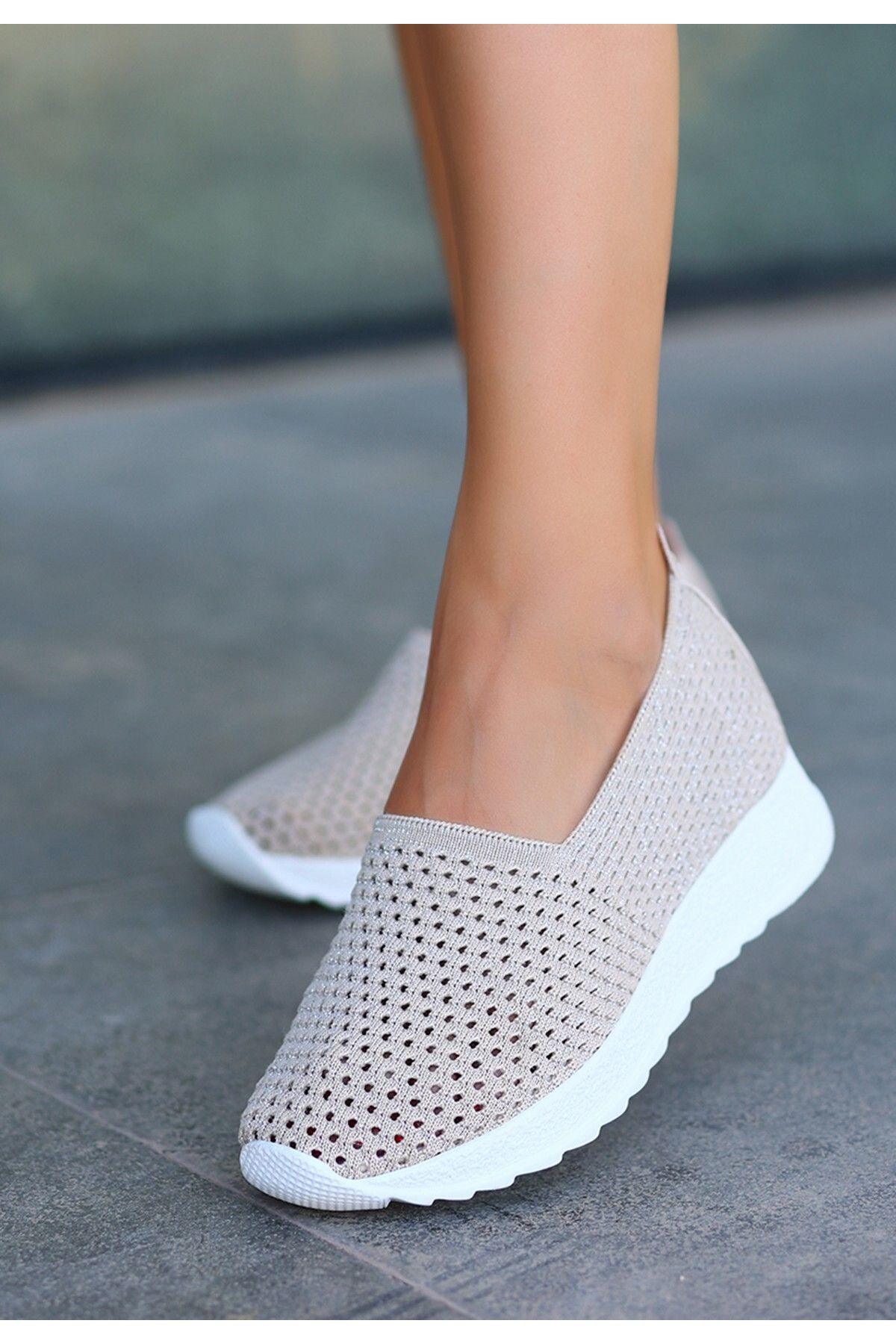 Cream glitter shoes discount