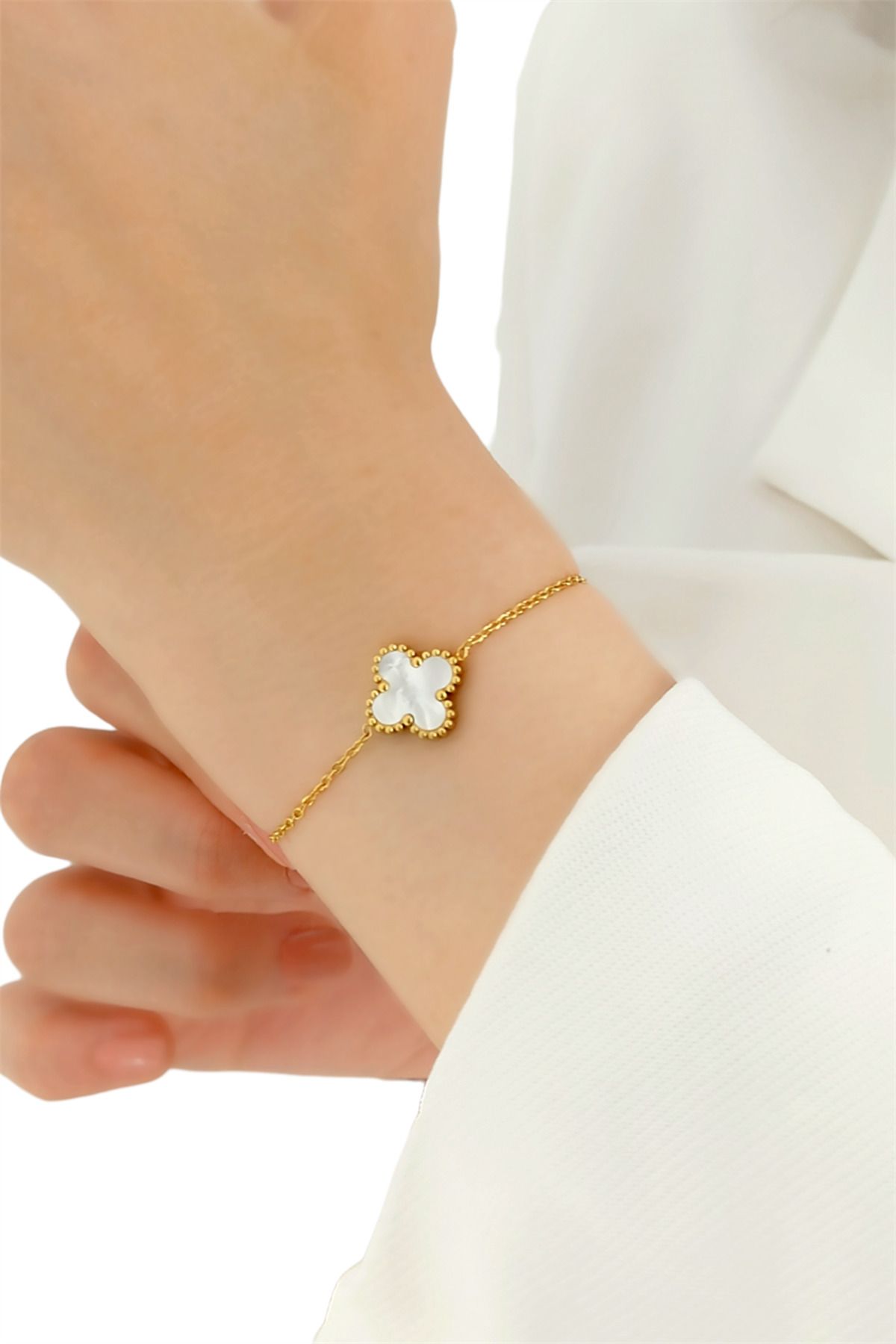 Van cleef bracelet sale mother of pearl