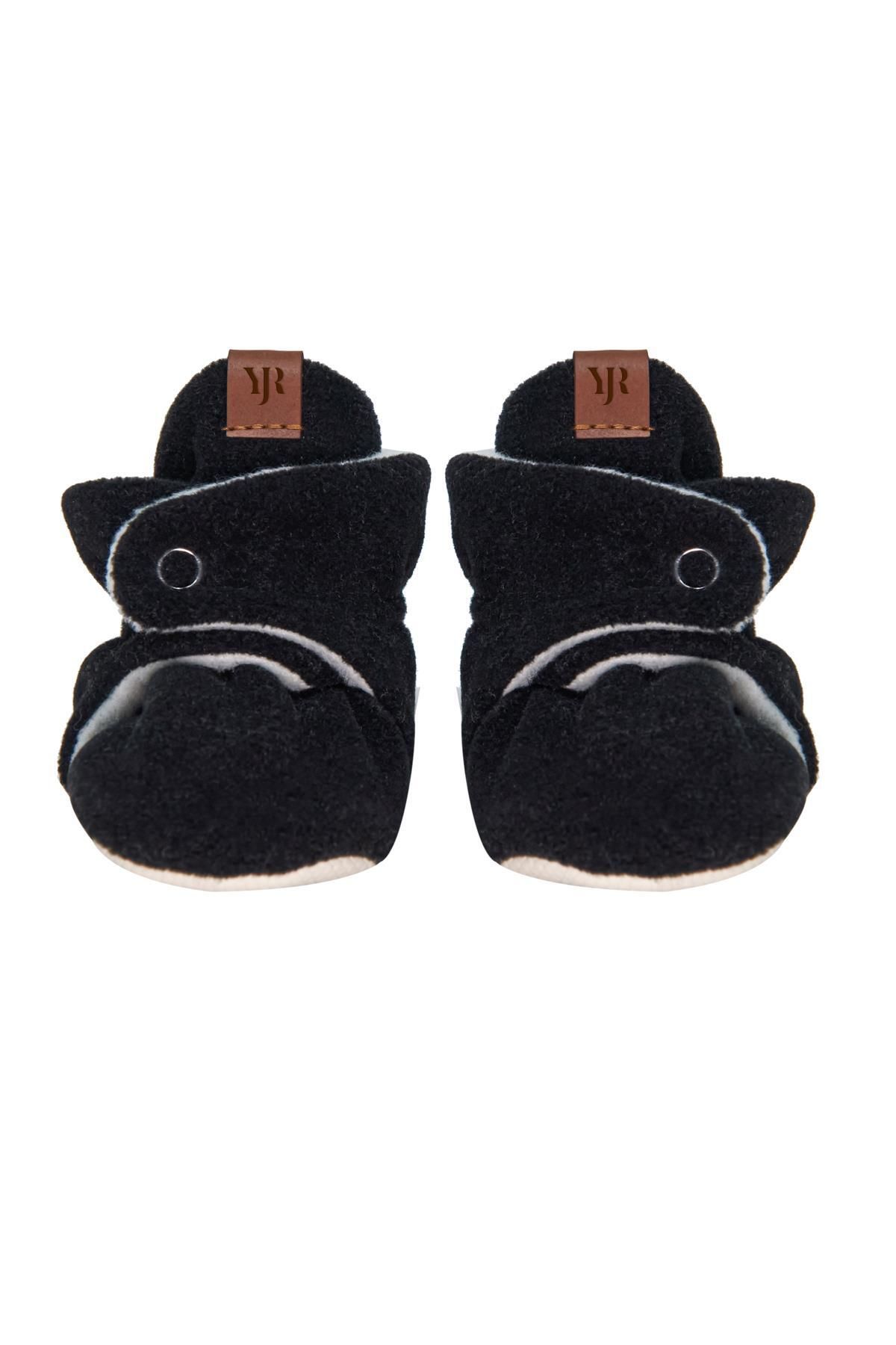 Non slip baby slippers top