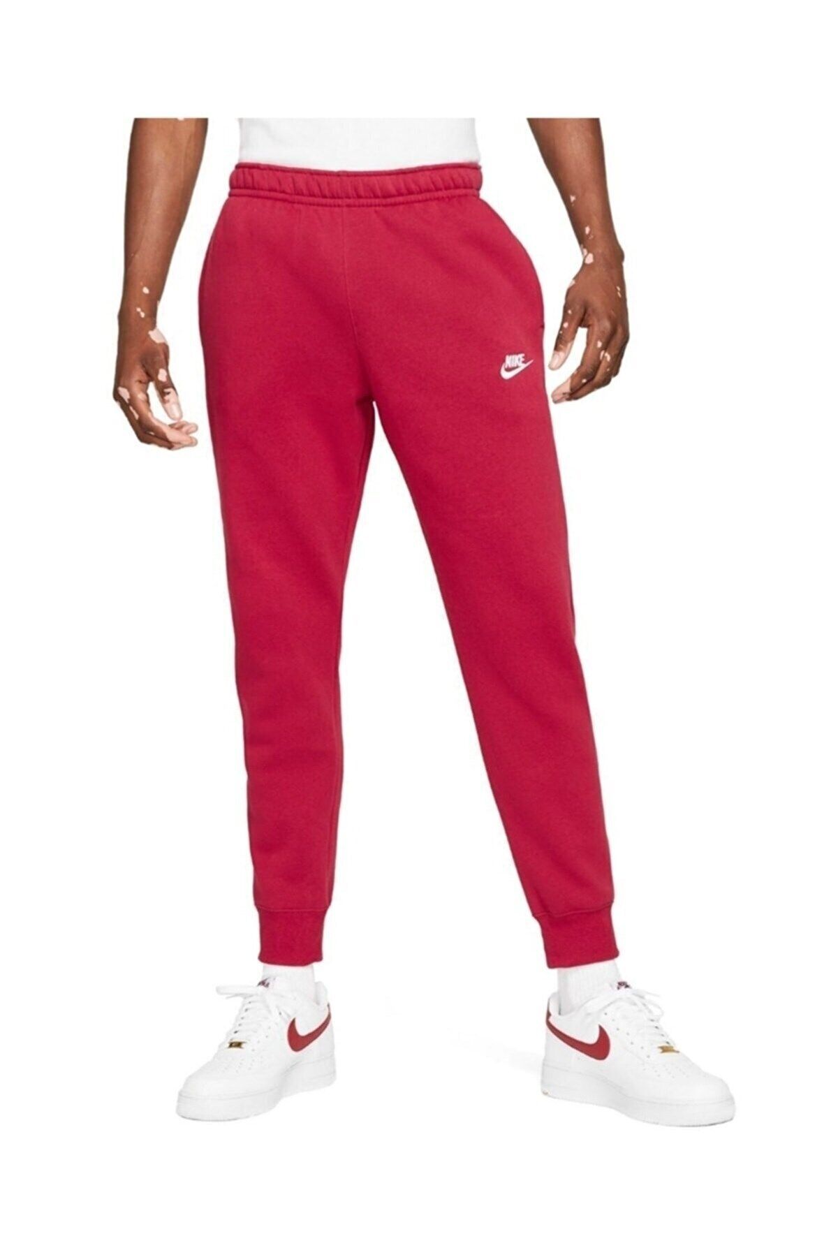 Nike club jersey joggers in red store