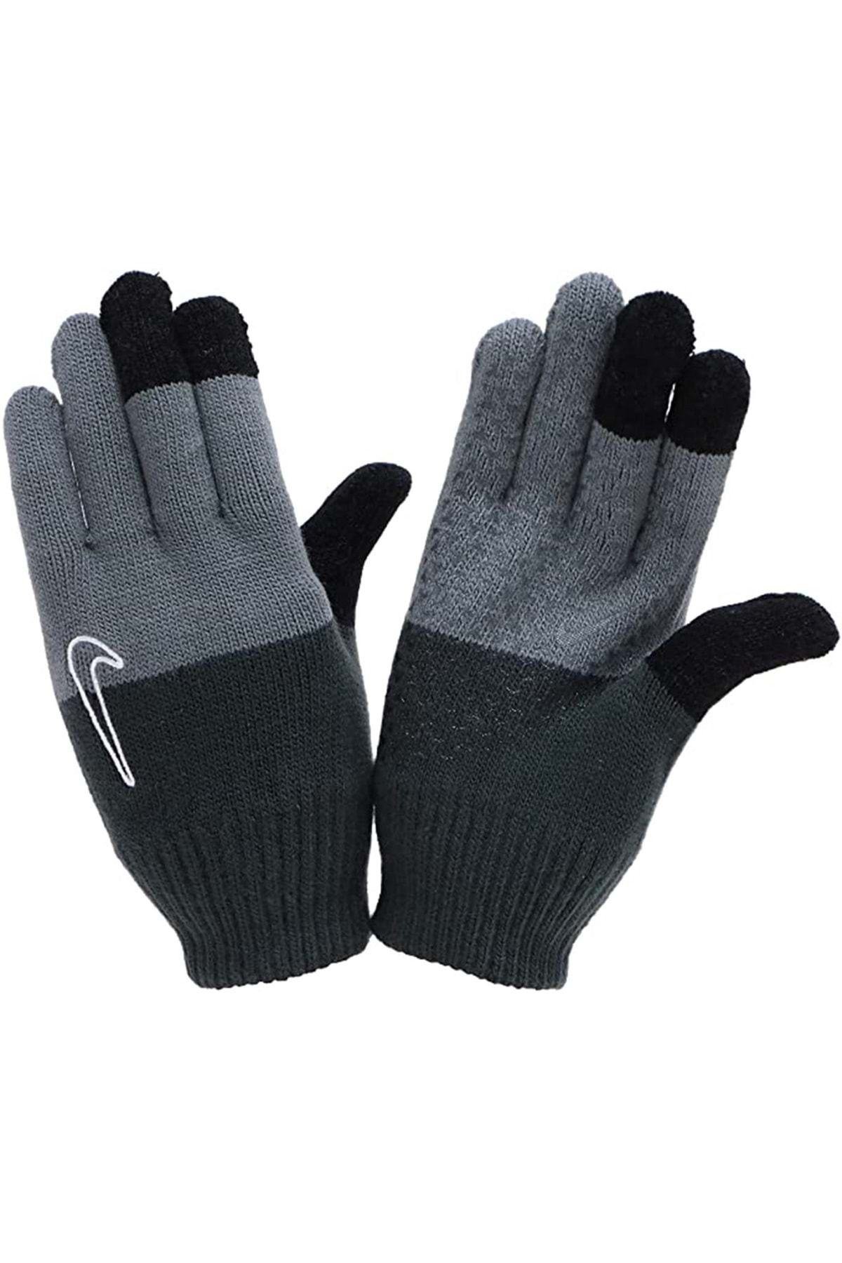 Nike knit deals grip gloves