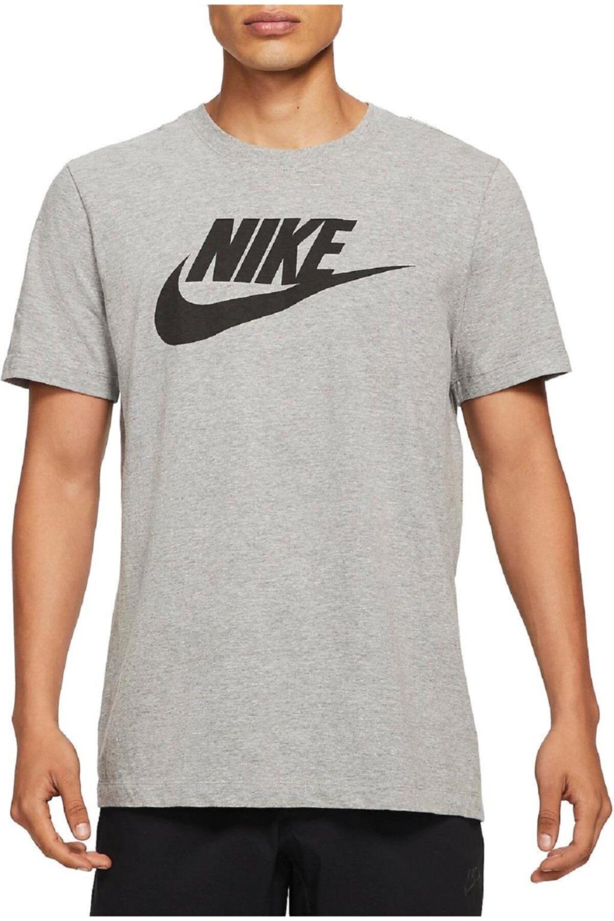 Nike printed t hotsell shirt