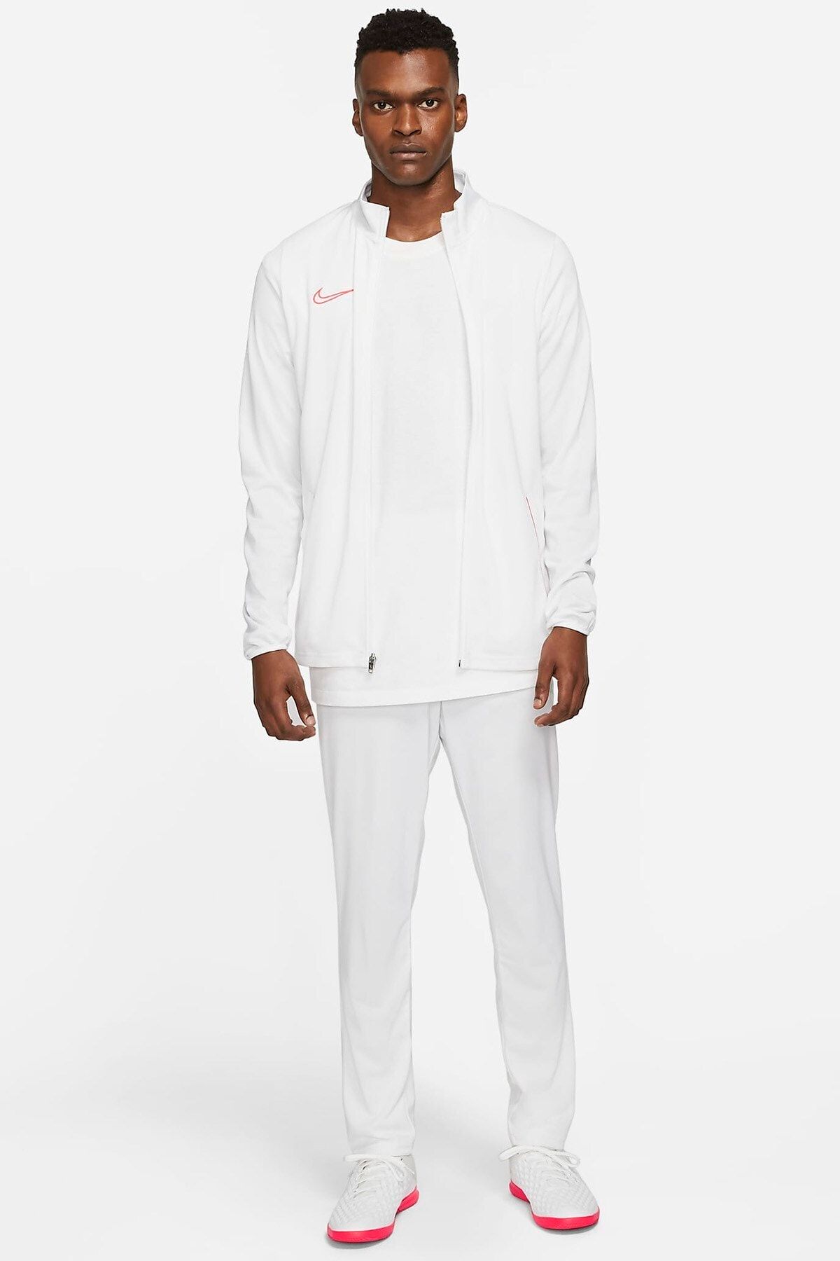 Nike hot sale sweatsuit white