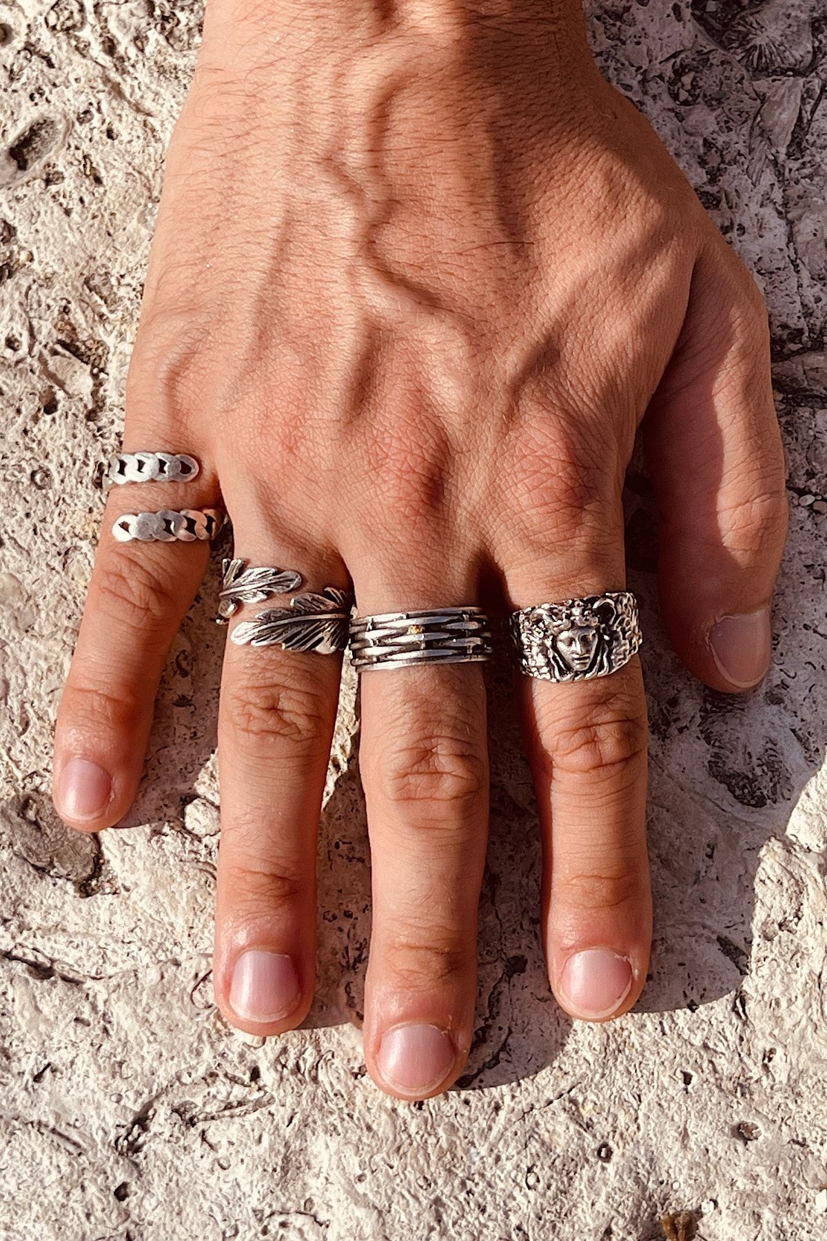 Medusa chain clearance ring