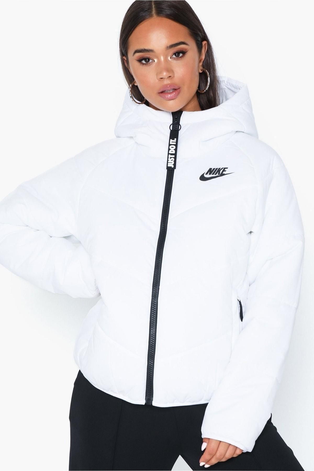 Womens white nike coat hotsell