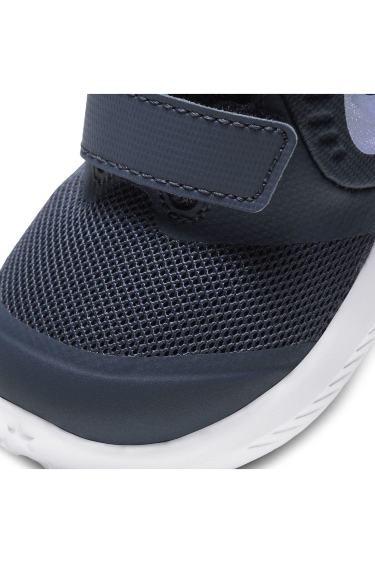 Nike at1803 online
