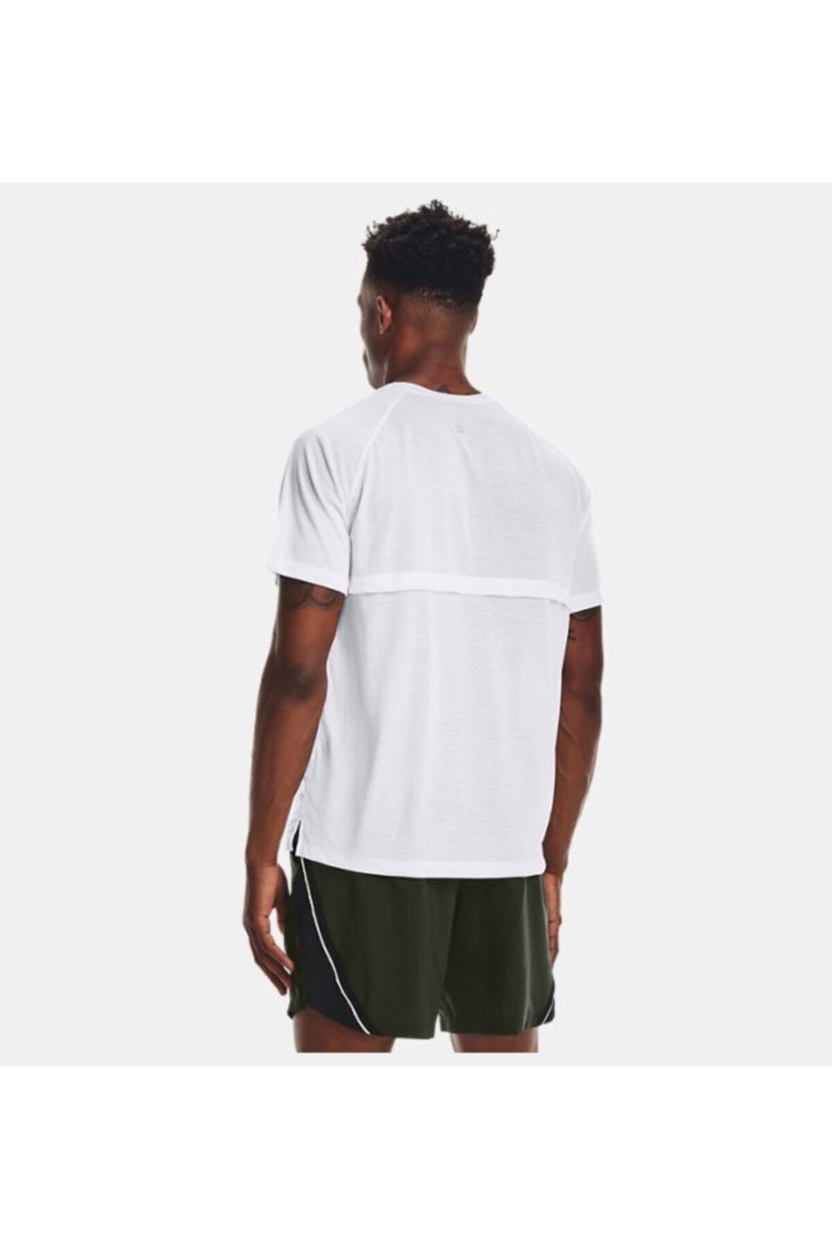 Men's ua streaker best sale short sleeve