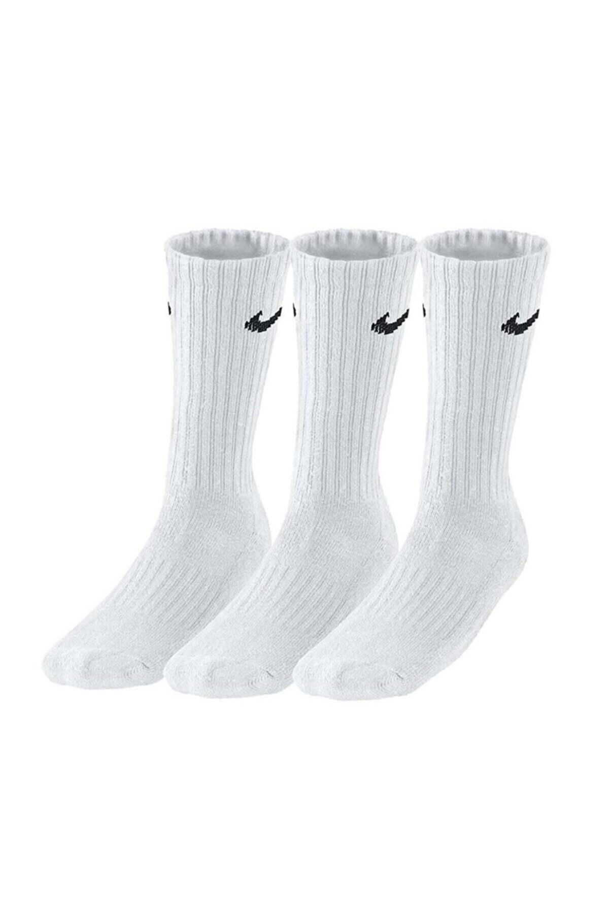 Long white deals nike socks