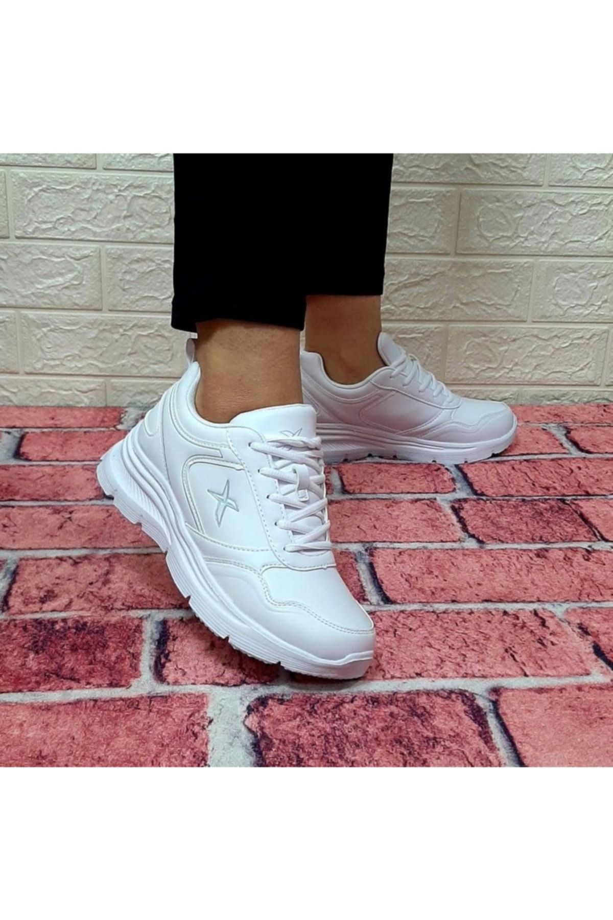 White non top mesh shoes