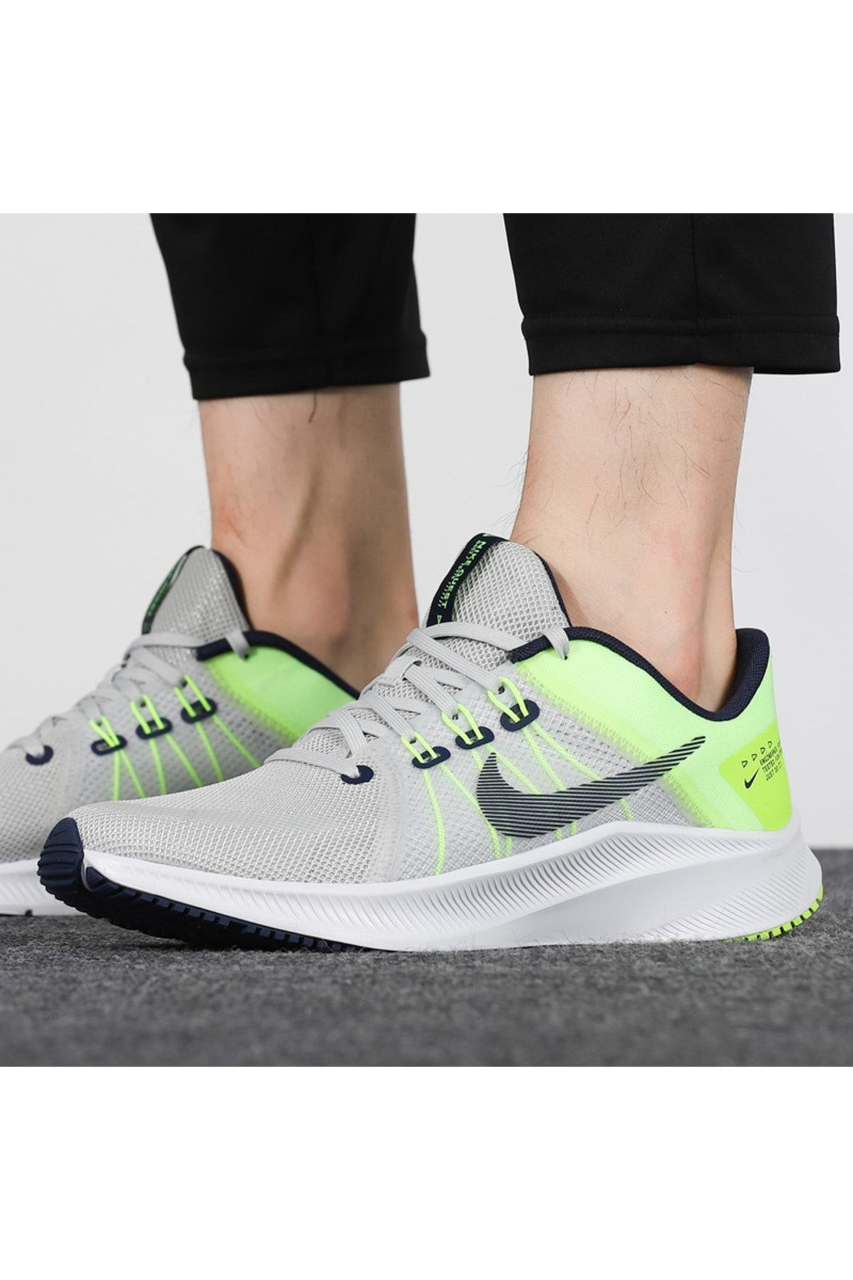 Nike Men s Quest 4 Running Shoes Slim Fit Trendyol