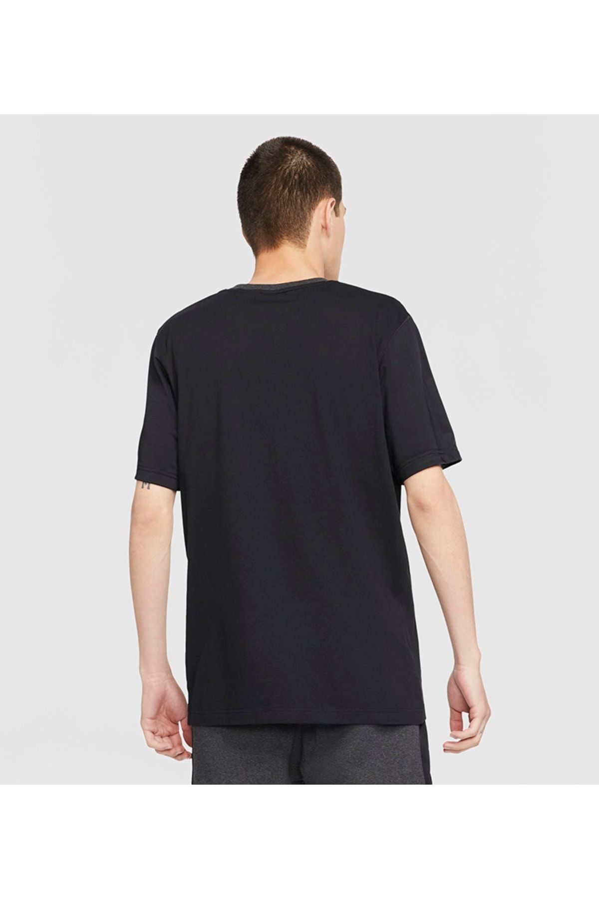 Black and sale grey nike shirt
